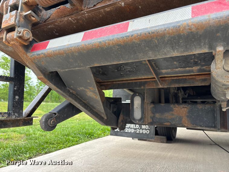 image for item EO4213 2016 Isuzu NPR box truck