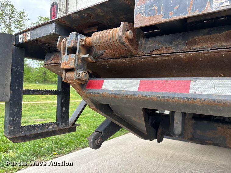 image for item EO4213 2016 Isuzu NPR box truck