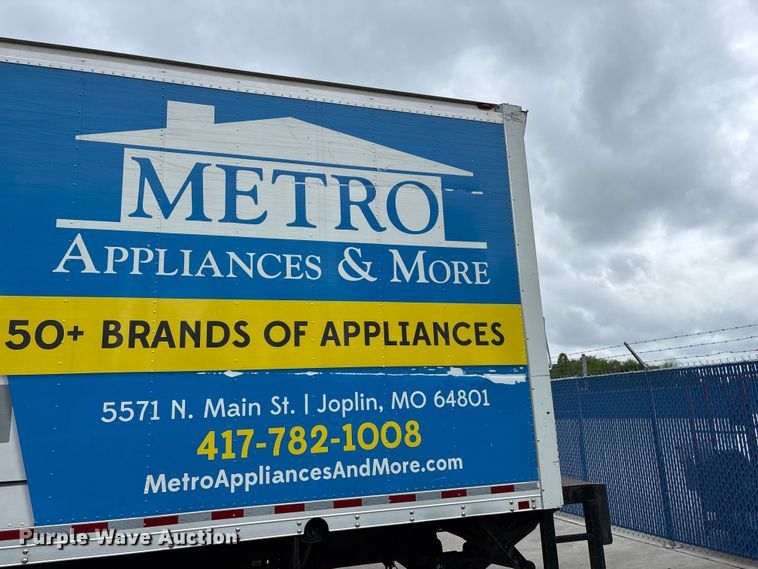 image for item EO4213 2016 Isuzu NPR box truck