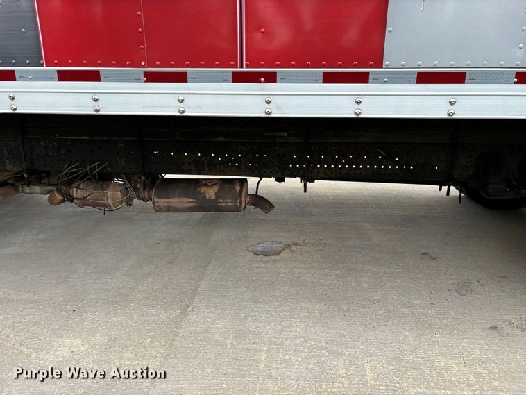 image for item EO4213 2016 Isuzu NPR box truck