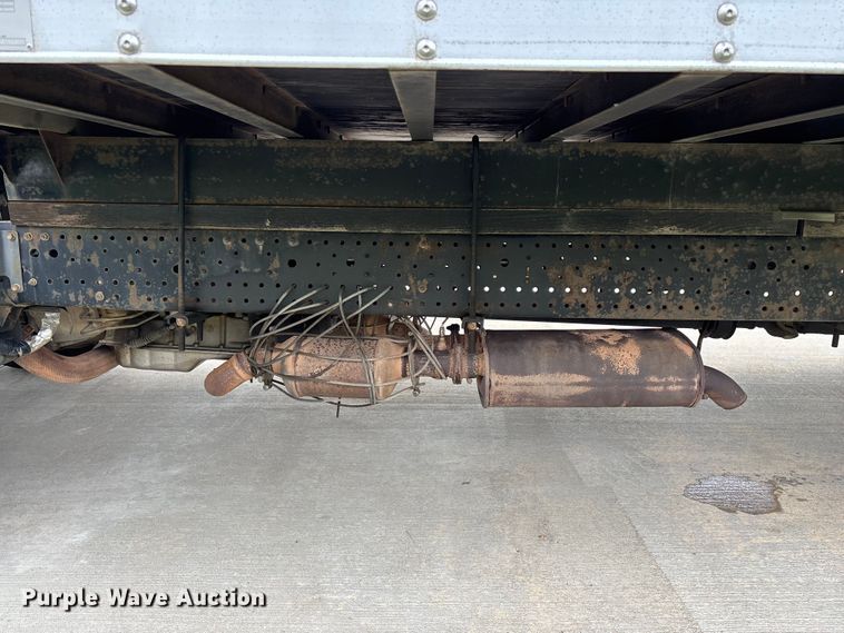 image for item EO4213 2016 Isuzu NPR box truck