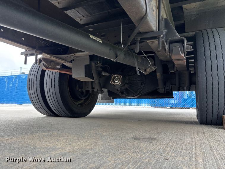 image for item EO4213 2016 Isuzu NPR box truck