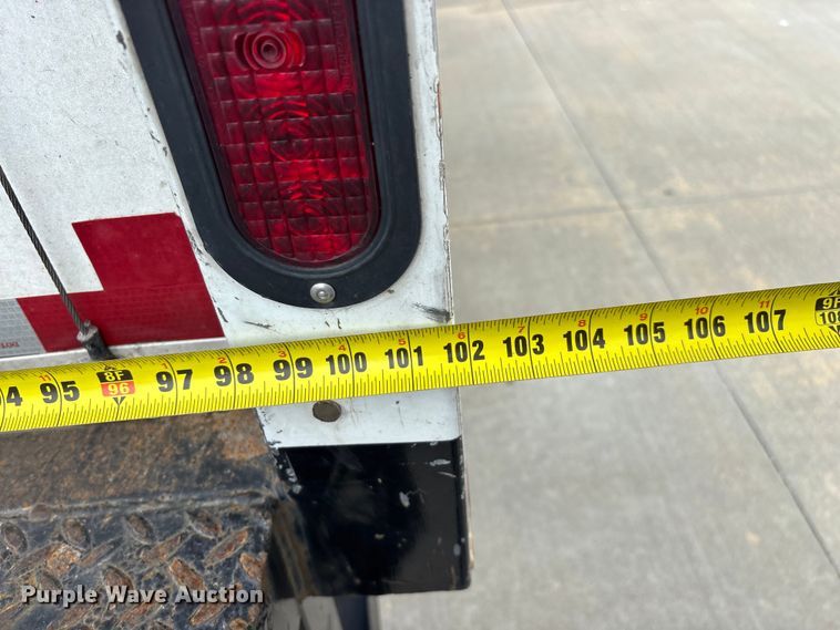 image for item EO4213 2016 Isuzu NPR box truck