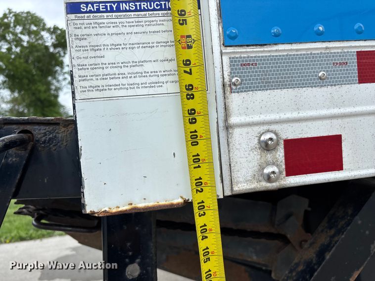 image for item EO4213 2016 Isuzu NPR box truck