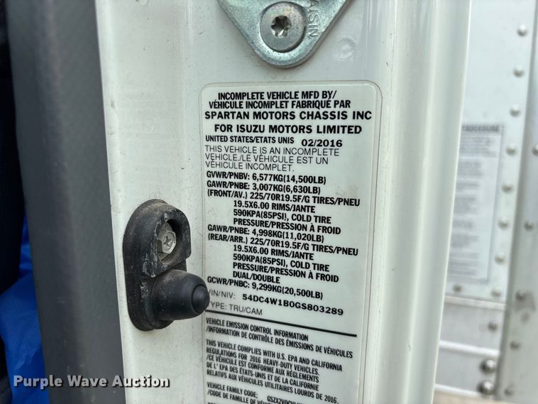 image for item EO4213 2016 Isuzu NPR box truck