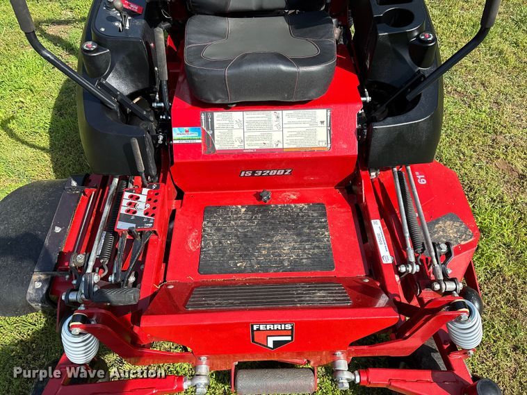 image for item EO4232 Ferris IS 3200Z ZTR lawn mower