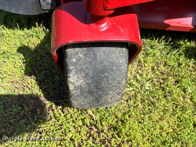 image for item EO4232 Ferris IS 3200Z ZTR lawn mower