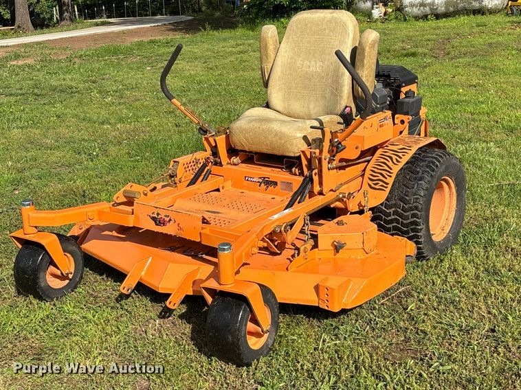 Scag Turf Tiger STT61V-27CH ZTR lawn mower