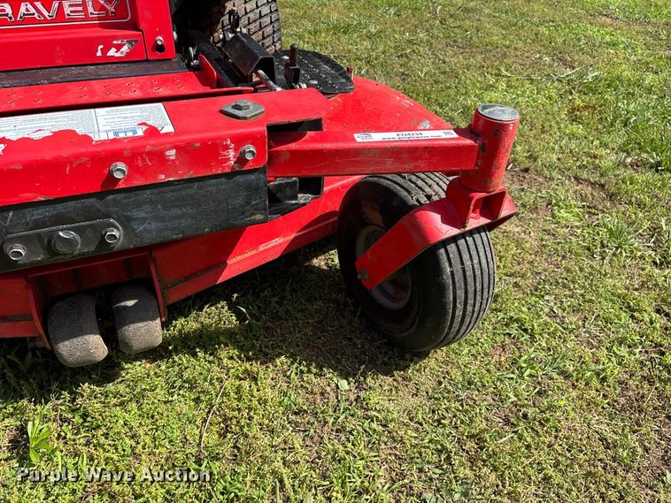 image for item EO4234 Gravely 272Z 992168 ZTR lawn mower