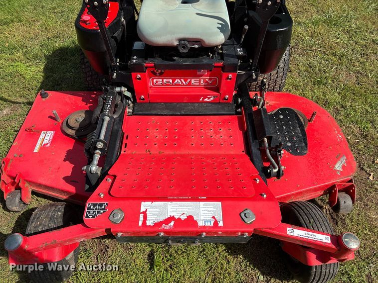 image for item EO4234 Gravely 272Z 992168 ZTR lawn mower