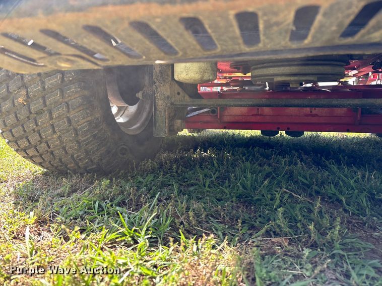 image for item EO4234 Gravely 272Z 992168 ZTR lawn mower