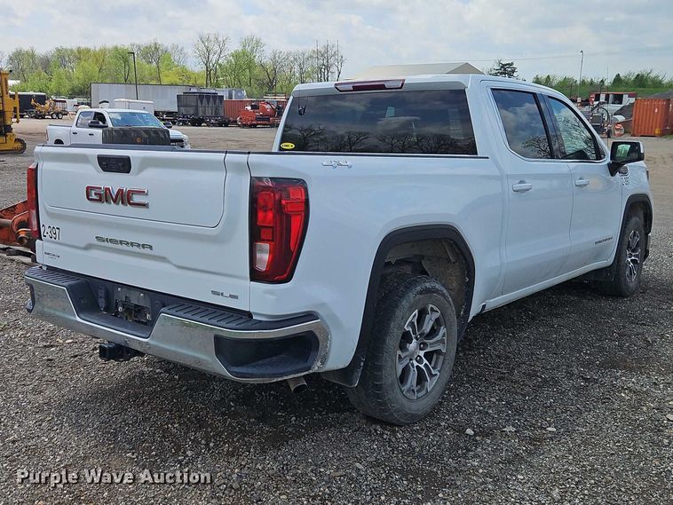 image for item EO7248 2022 GMC Sierra Crew Cab pickup truck