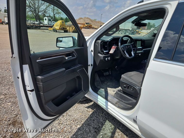 image for item EO7248 2022 GMC Sierra Crew Cab pickup truck