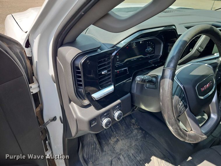 image for item EO7248 2022 GMC Sierra Crew Cab pickup truck