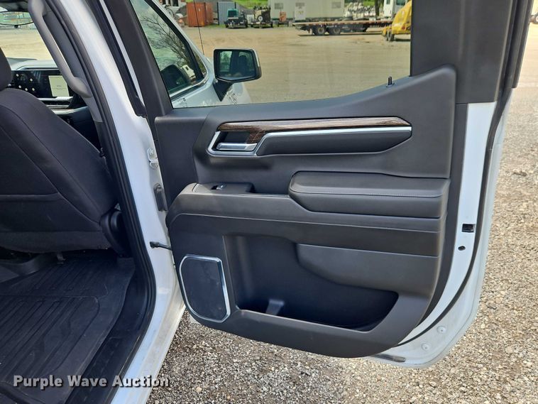 image for item EO7248 2022 GMC Sierra Crew Cab pickup truck