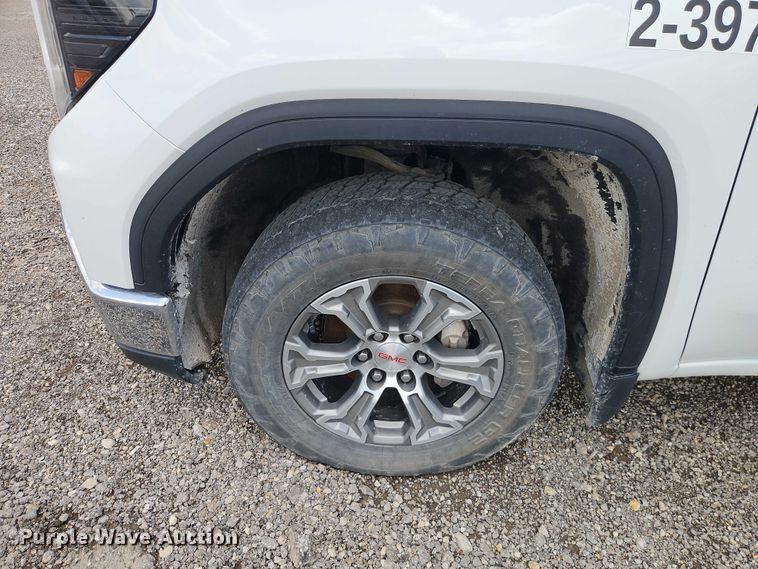 image for item EO7248 2022 GMC Sierra Crew Cab pickup truck