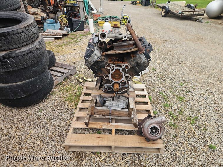 image for item EO7253 2006 International A325C engine