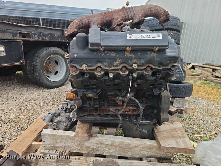 image for item EO7253 2006 International A325C engine