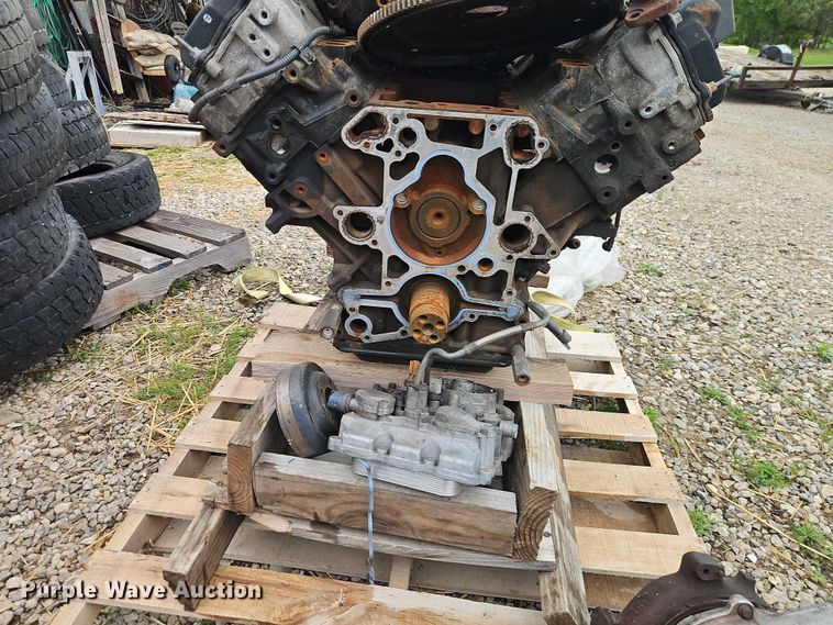 image for item EO7253 2006 International A325C engine