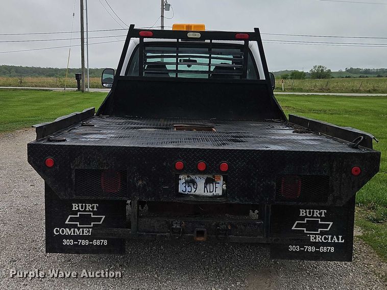 image for item EO7254 2004 Ford F450 Super Duty Ext. Cab flatbed pickup truck