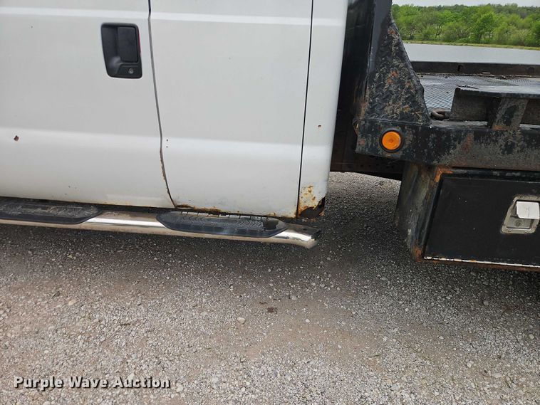 image for item EO7254 2004 Ford F450 Super Duty Ext. Cab flatbed pickup truck