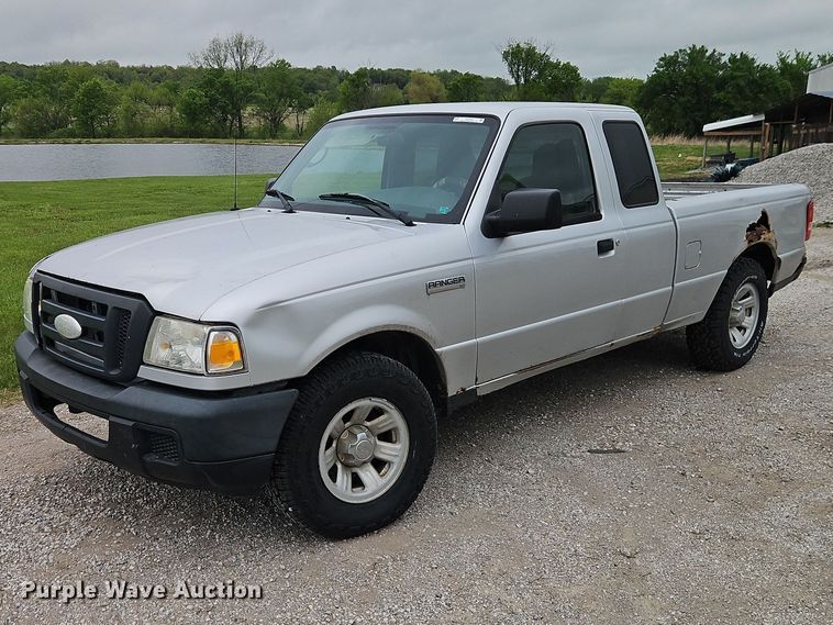 image for item EO7255 2007 Ford Ranger pickup truck