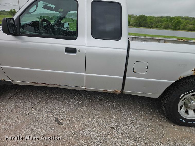 image for item EO7255 2007 Ford Ranger pickup truck