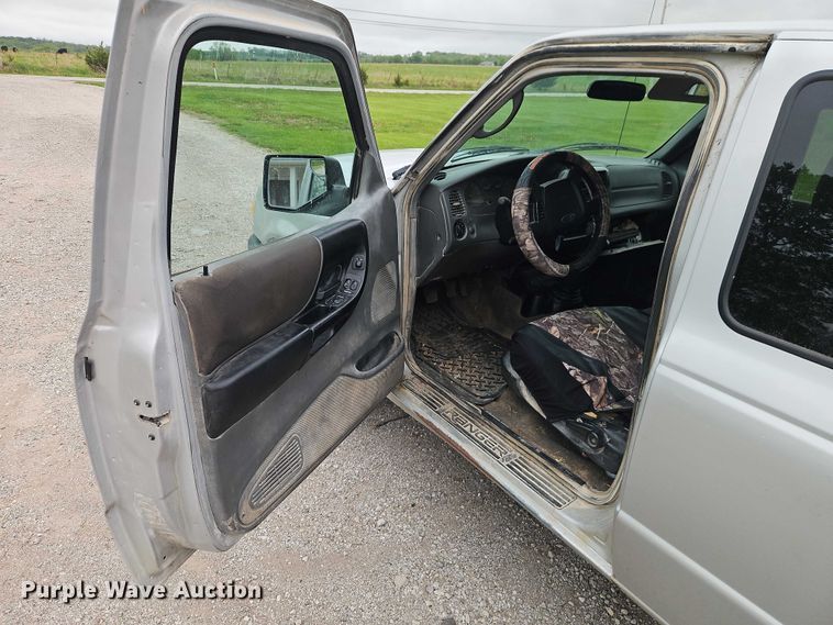image for item EO7255 2007 Ford Ranger pickup truck