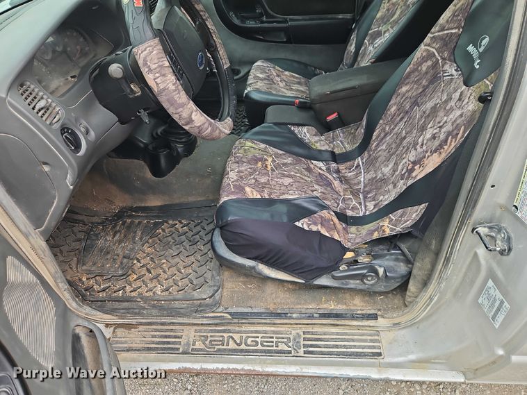 image for item EO7255 2007 Ford Ranger pickup truck