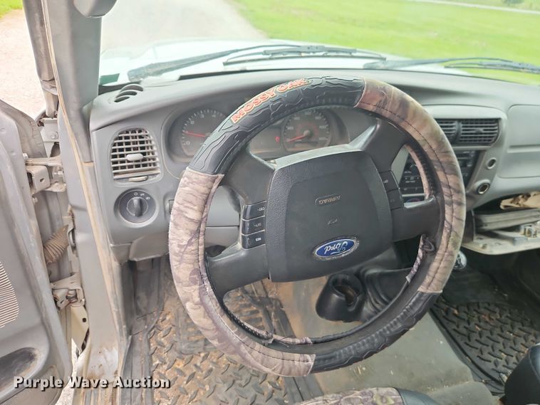 image for item EO7255 2007 Ford Ranger pickup truck