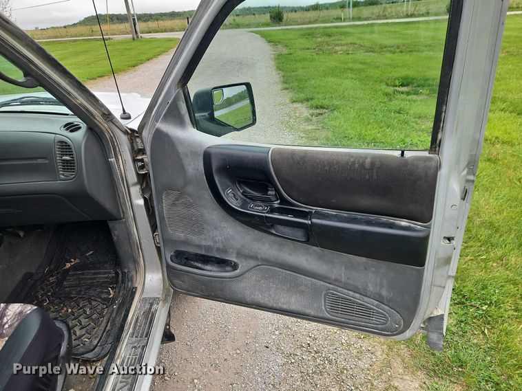 image for item EO7255 2007 Ford Ranger pickup truck