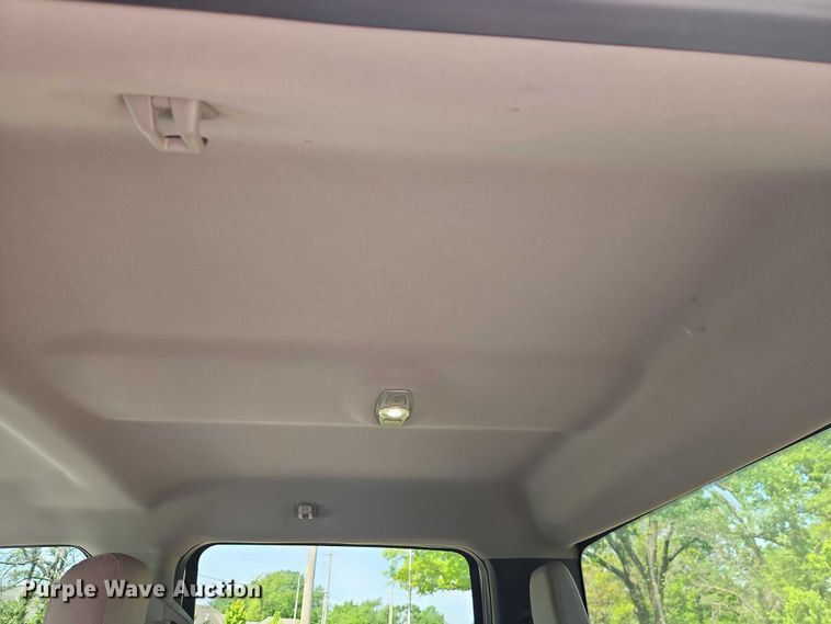 image for item EO7299 2019 Ford F350 Super Duty Crew Cab pickup truck