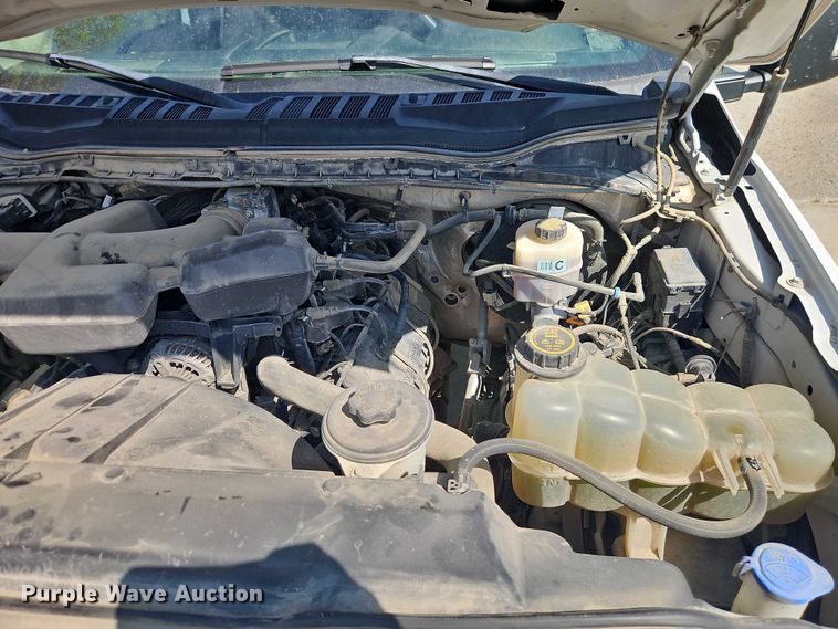image for item EO7299 2019 Ford F350 Super Duty Crew Cab pickup truck