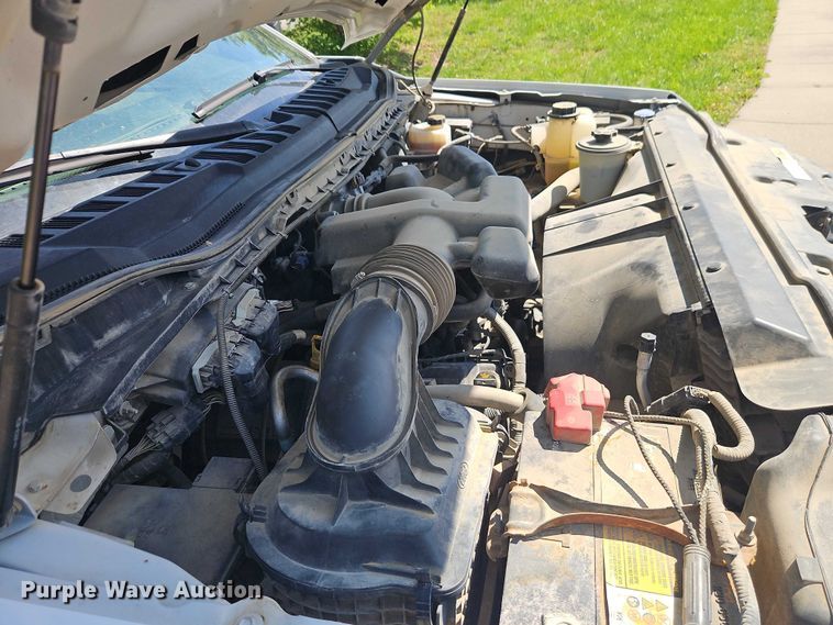 image for item EO7299 2019 Ford F350 Super Duty Crew Cab pickup truck