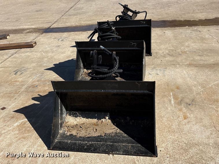 image for item ES8820 (3) 2024 GIYI 5T mini excavator buckets