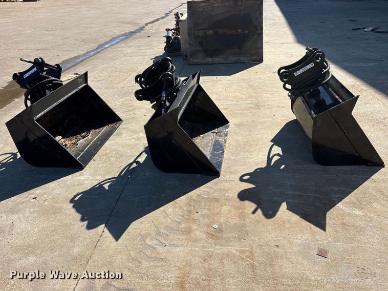 image for item ES8820 (3) 2024 GIYI 5T mini excavator buckets