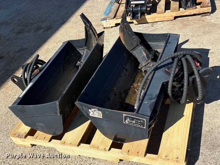 image for item ES8821 2024 3T 3T Hydraulic tilt bucket plus 15