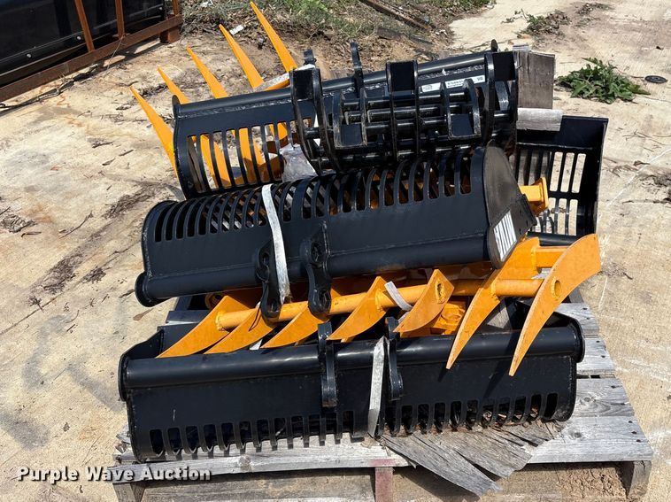 image for item ES8845 Mini excavator attachments