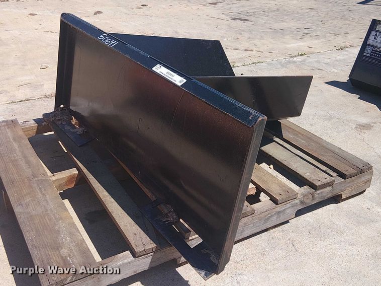 image for item ES8853 Compact utility loader stump bucket