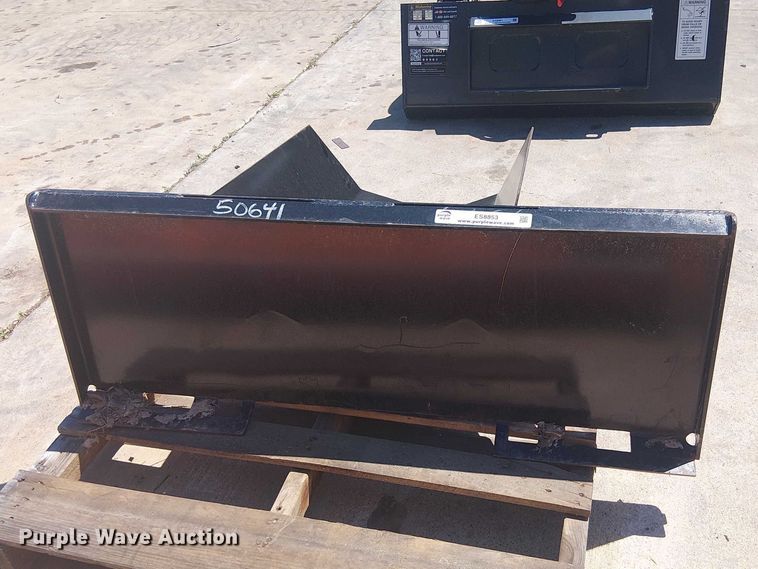 image for item ES8853 Compact utility loader stump bucket