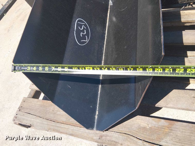 image for item ES8853 Compact utility loader stump bucket