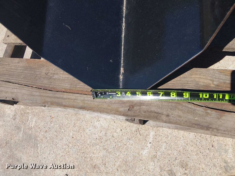 image for item ES8853 Compact utility loader stump bucket