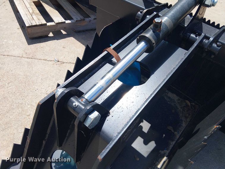 image for item ES8858 Kit Containers QT-SG skid steer stump bucket