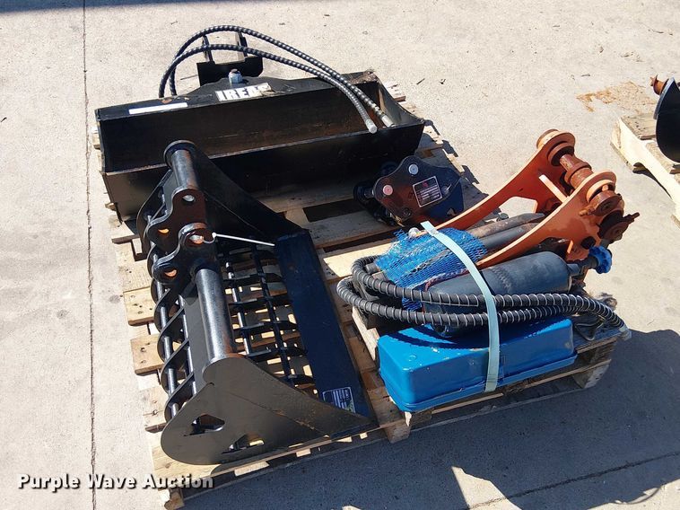 image for item ES8882 Mini excavator attachments