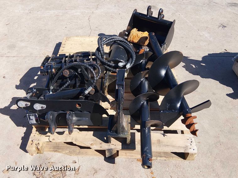 image for item ES8882 Mini excavator attachments