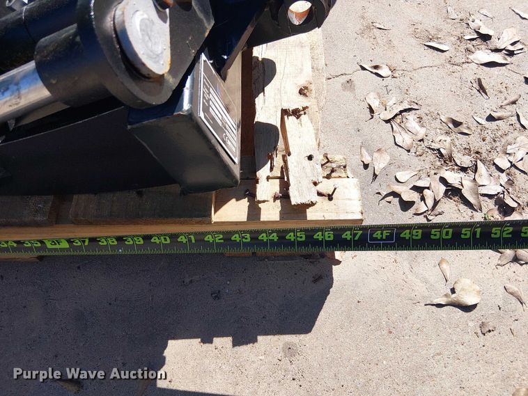 image for item ES8882 Mini excavator attachments