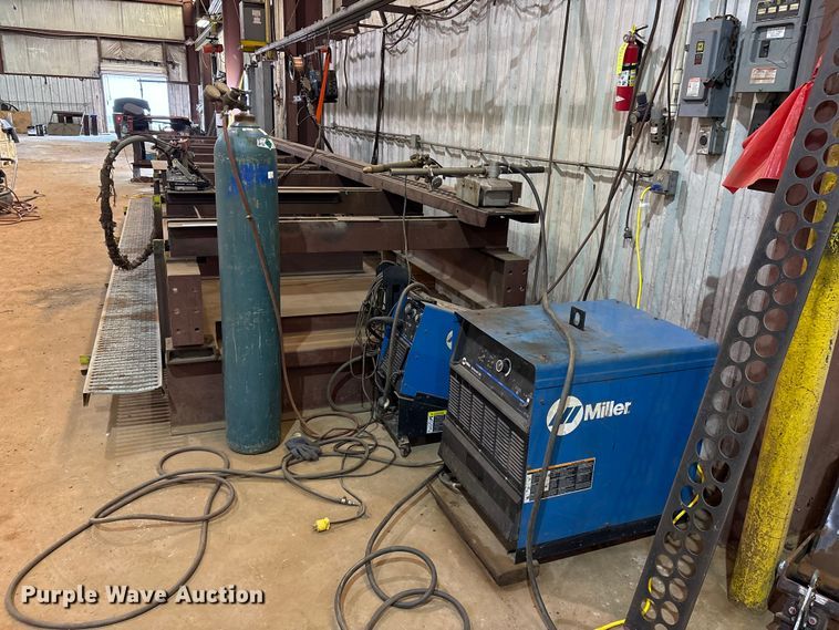 image for item ES8910 Plasma cutting and welding system