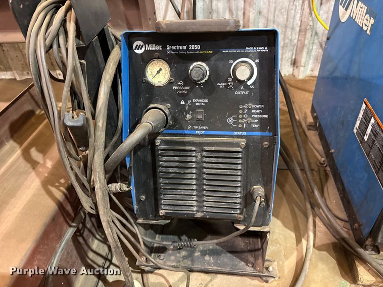 image for item ES8910 Plasma cutting and welding system