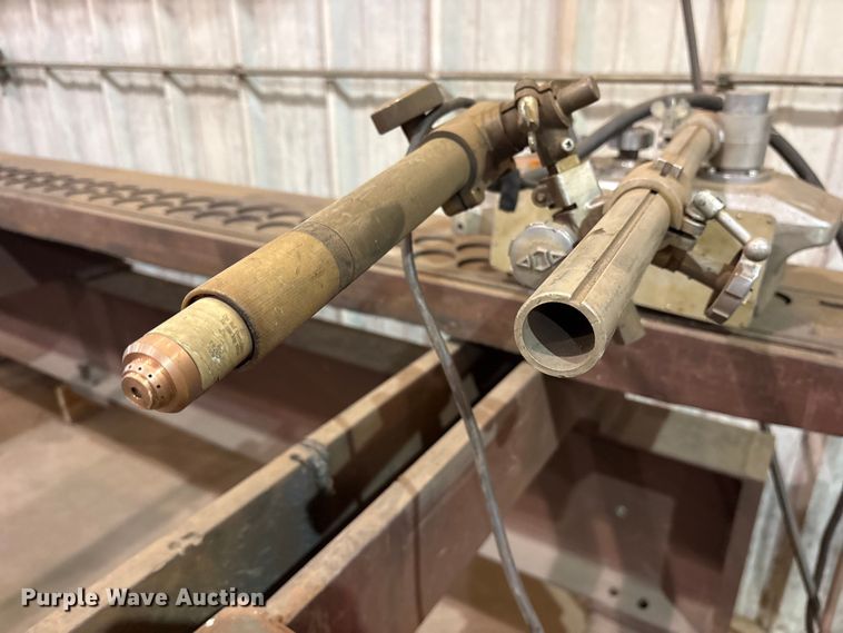 image for item ES8910 Plasma cutting and welding system