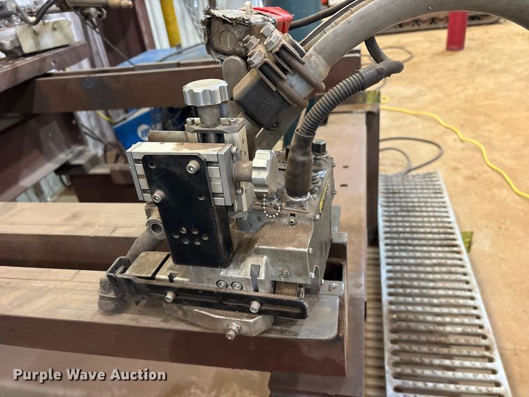 image for item ES8910 Plasma cutting and welding system